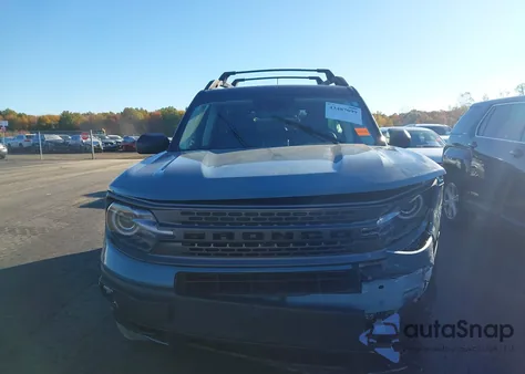 2021 Ford Bronco Sport First Edition z USA, uszkodzony, nr VIN 3FMCR9F98MRA13173